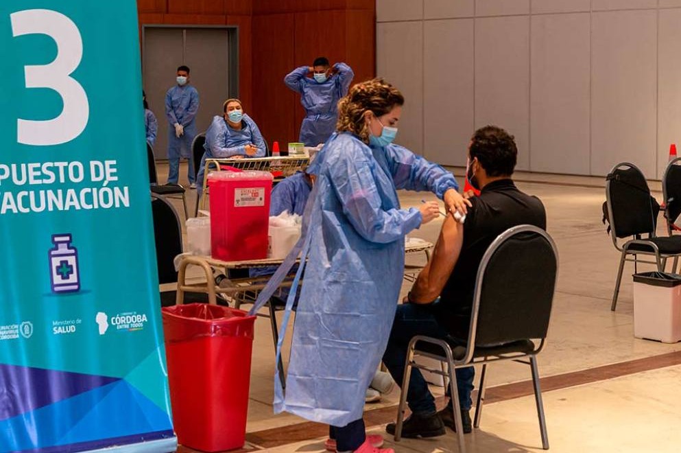 Córdoba: Comienza la colocación del segundo componente de la vacuna contra el coronavirus