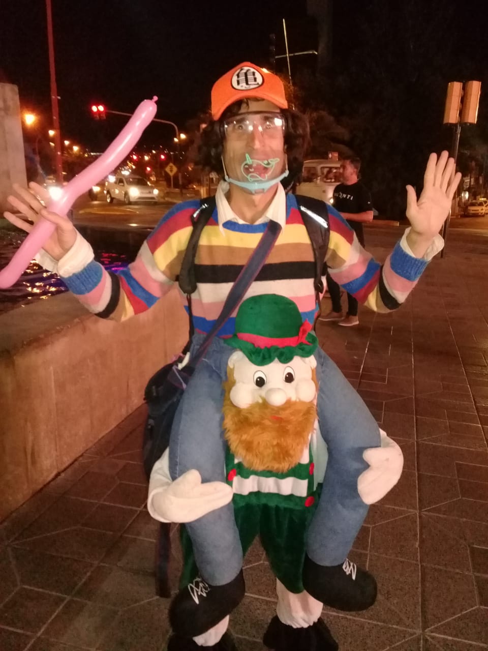 TATO GOLF ARTISTA CALLEJERO EN VILLA CARLOS PAZ