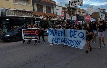 En el día de la Mujer se realizó la marcha 8M por las calle de la Ciudad.