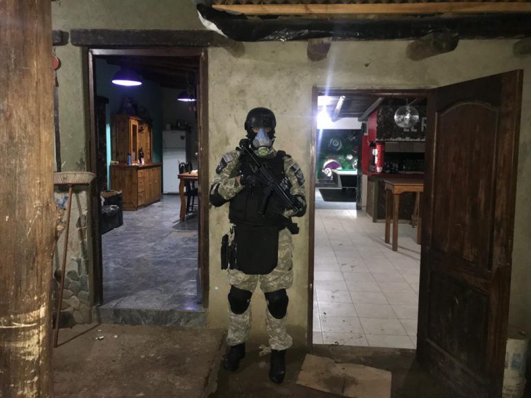 SANTA ROSA DE CALAMUCHITA :FUE DETENIDO MIENTRAS REALIZABA UNA “TRANSA” 