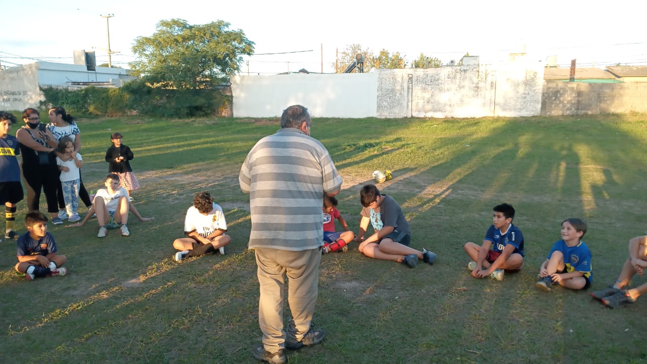 Prevención de adicciones: Se realizaron charlas en las Escuelitas de fútbol barriales