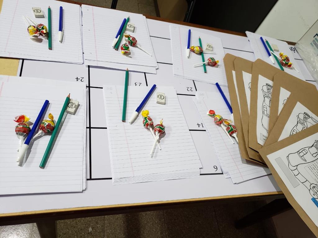 Milena Moroni (Directora del Juana Manso): “incluimos alcohol en gel, útiles escolares, las clases y empezamos a incluir elementos para hacer las actividades físicas”