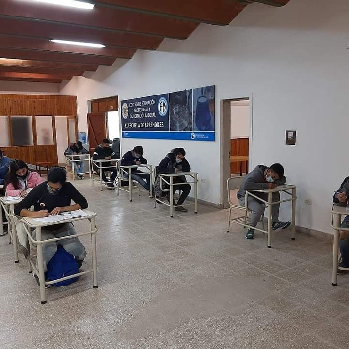 200 JÓVENES EN LAS AULAS DE LA ESCUELA DE APRENDICES