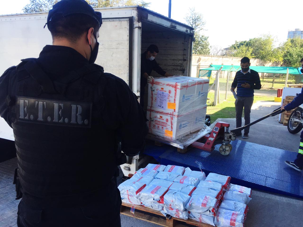 Córdoba recibió 41.400 dosis de la vacuna Sputnik V