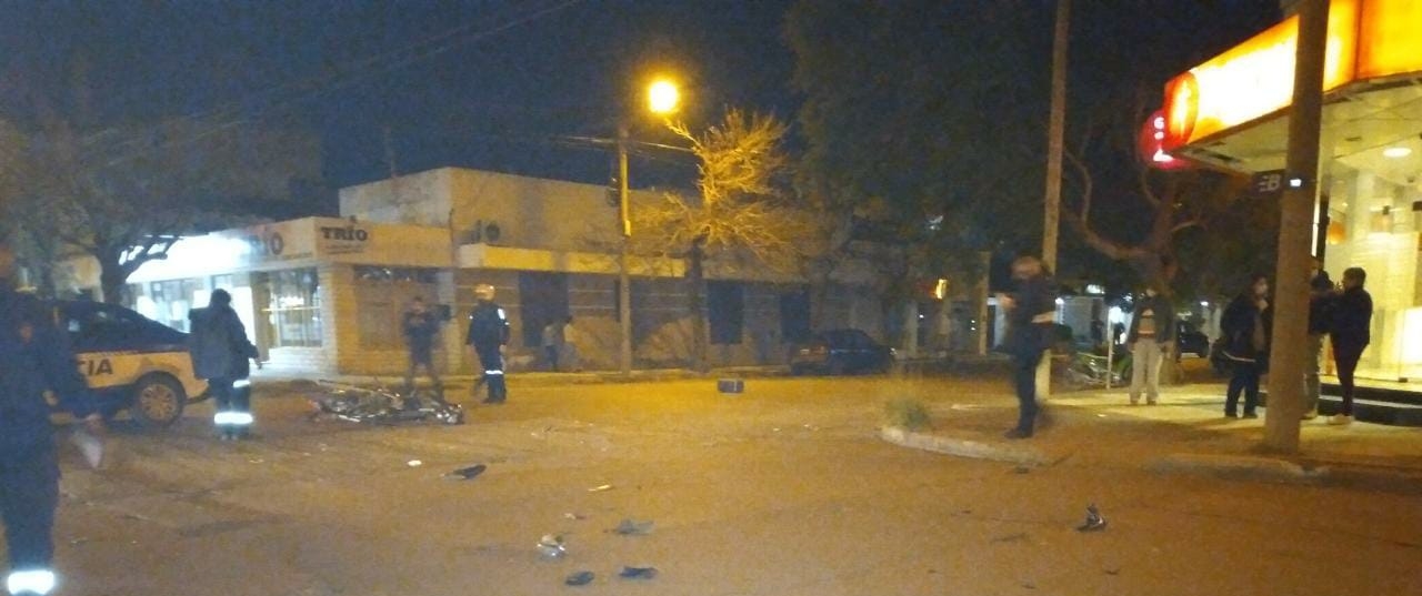 CHOQUE Y CONDUCTOR DE MOTO TRASLADADO INCONSCIENTE AL HOSPITAL