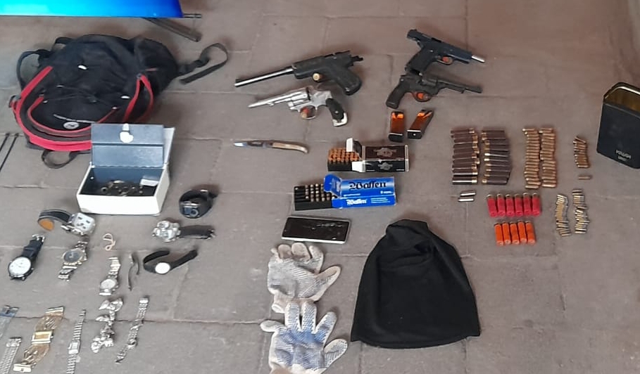 PARTE POLICIAL: DESARTICULAN BANDA COMPUESTA POR 6 PERSONAS