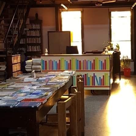 GRAN ACTIVIDAD DE LA BIBLIOTECA EN EL MES DEL LIBRO Y DEL ESCRITOR
