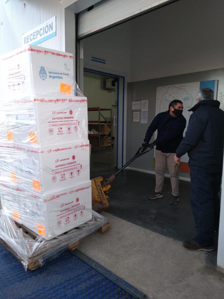 Córdoba recibió 64.000 dosis de la vacuna Sinopharm