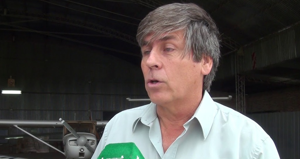 Juan Carlos Pruvots (Presidente del Aero club): 