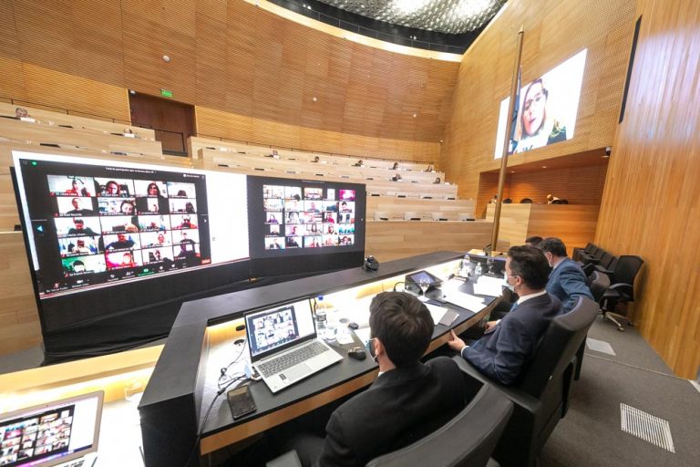 La Legislatura de Córdoba aprobó una modificación al Código de Convivencia para ampliar la protección de los trabajadores de la salud y la educación