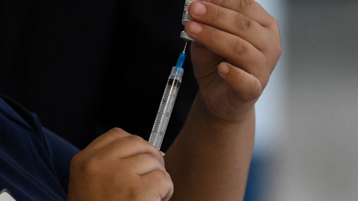 VACUNACIÓN MAYORES DE 18 AÑOS CON COMORBILIDADES