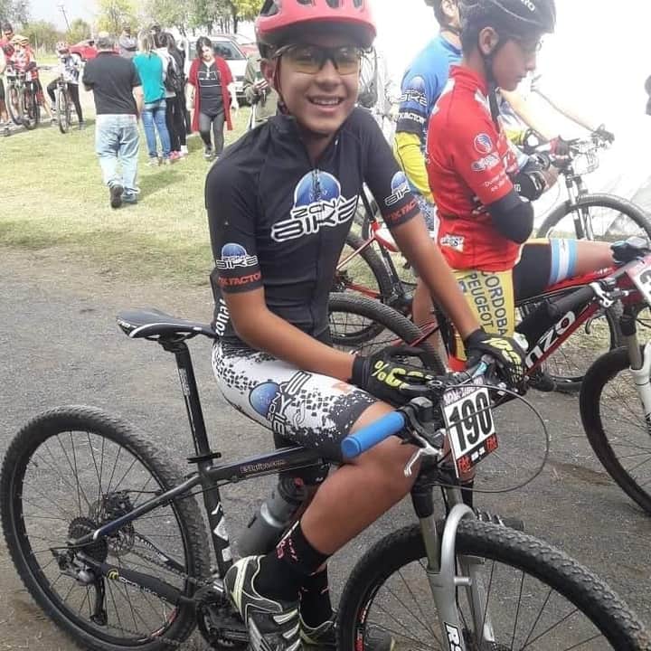 Gastón Bustos (Papá de Aukha):“este tipo venia con exceso de velocidad, borracho mato a una persona y sigue como sin nada, ¿donde está la ley que nos apara?”