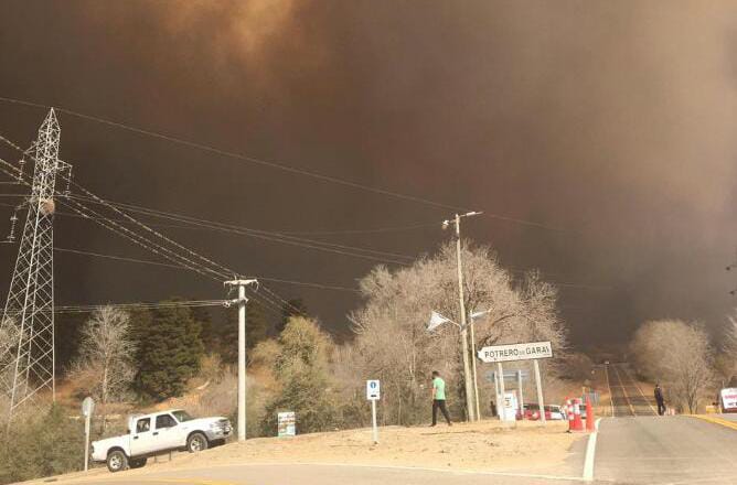 AHORA: Gran incendio forestal entre San Clemente y Potrero de Garay