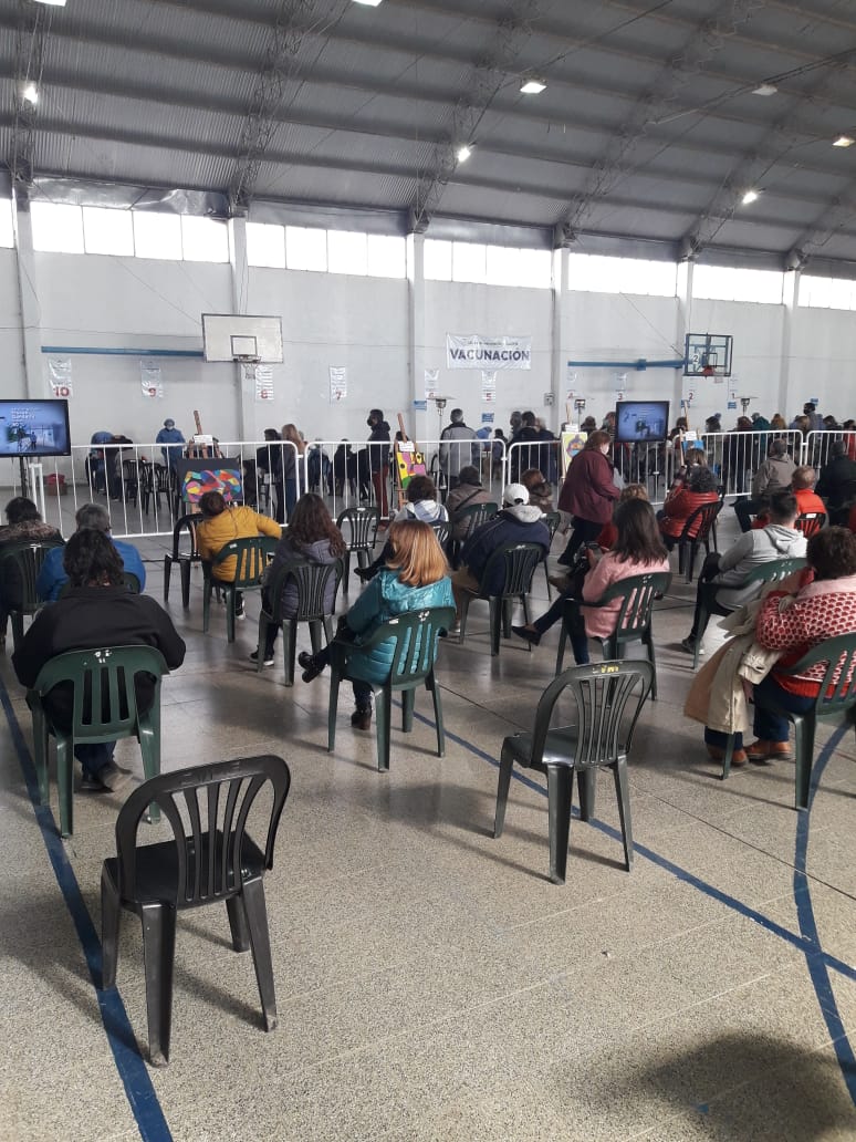 LLEGAN MÁS DE 2500 MIL VACUNAS ENTRE SINOPHARM Y ASTRAZENECA