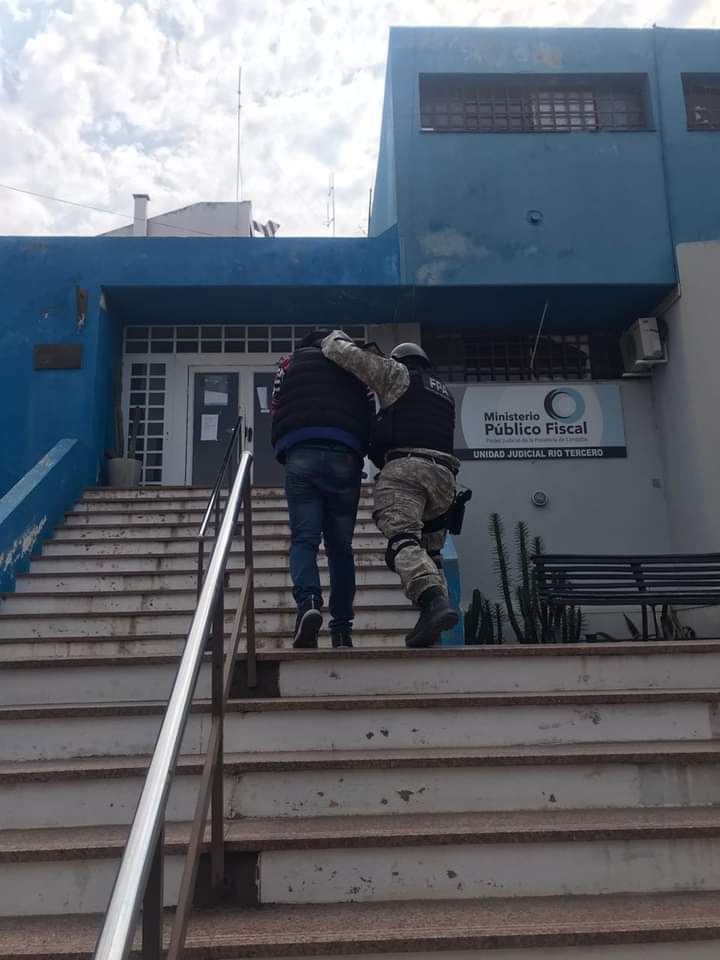 DENUNCIAS ANÓNIMAS LOGRARON EL CIERRE DE UN KIOSCO DE DROGAS EN SANTA ROSA DE CALAMUCHITA. DOS DETENIDOS