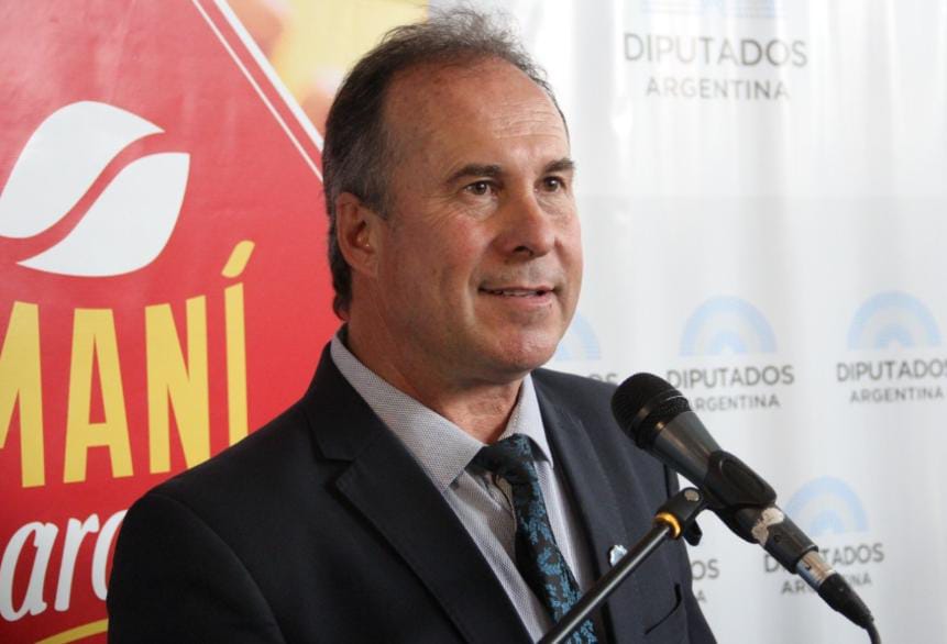 EL INTENDENTE DE HERNANDO SALUDÓ A RÍO TERCERO Y NOS DIO UNA PRIMICIA