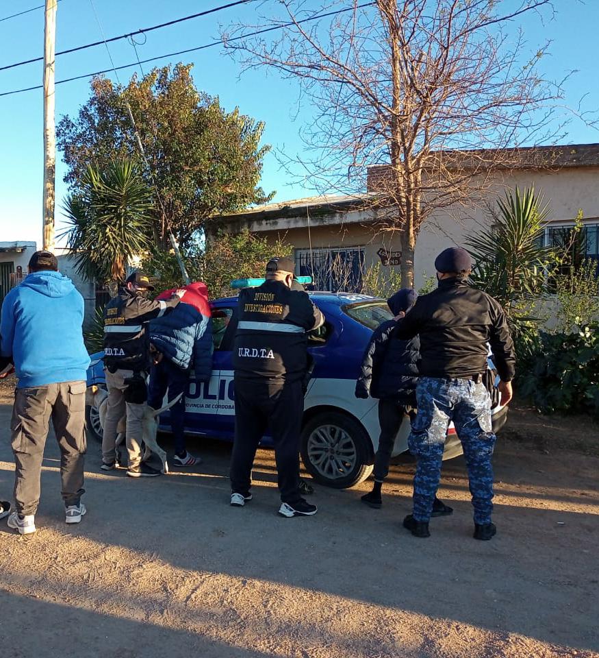 PARTE POLICIAL: ROBOS, ALLANAMIENTOS POSITIVOS, DETENIDOS 