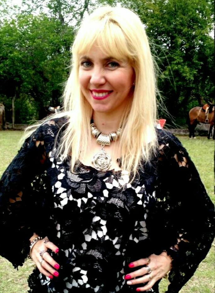 Ivana Ferrucci Hackearon su cuenta de Facebook: “No abran link dudosos”