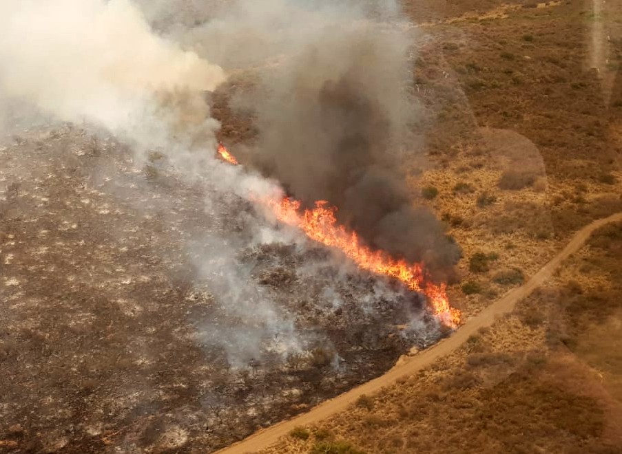 BOMBEROS SE PREPARAN PARA ENFRENTAR OTRA JORNADA DE INCENDIOS