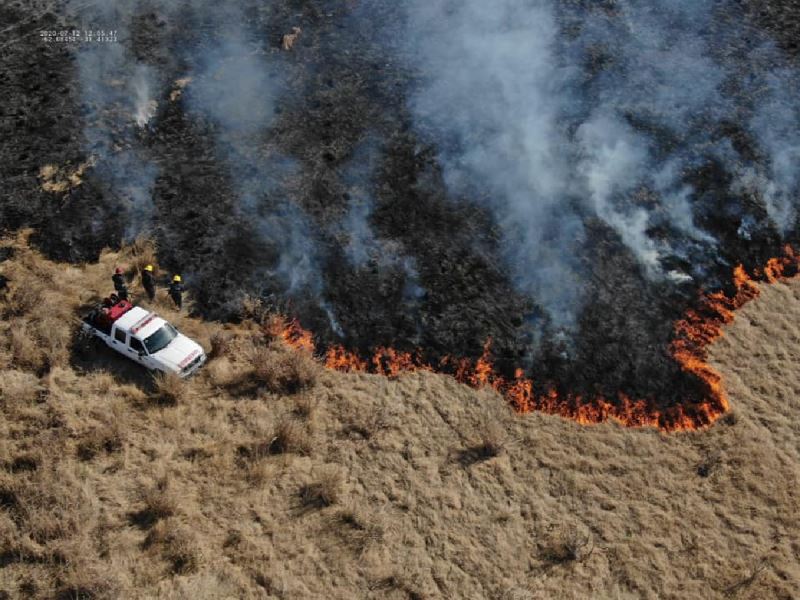 BOMBEROS SE APRESTAN A INICIAR OTRA JORNADA DE TRABAJO INTENSO