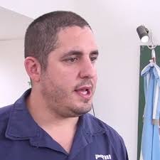 Marcelo Larcher (Gerente de Petroquímica): Decidimos parar las planta para evitar un brote