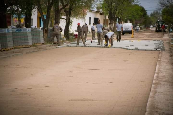 EL INTENDENTE HABLÓ DEL AVANCE DE LAS OBRAS EN LA CIUDAD