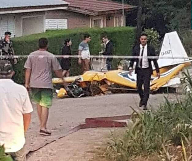 VILLA GENERAL BELGRANO: CAYÓ UNA AVIONETA, HAY TRES PERSONAS HERIDAS 