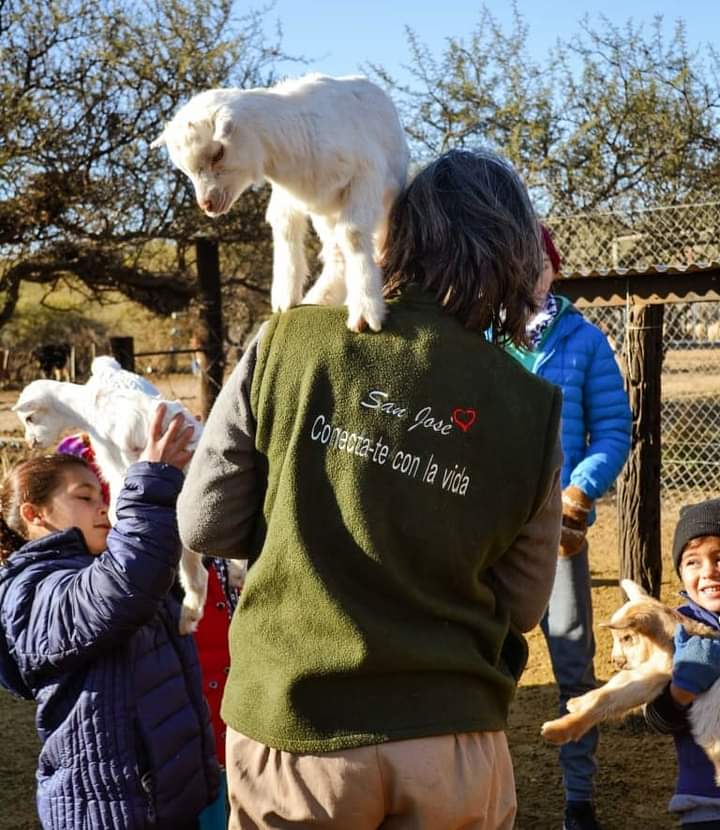 SAN JOSÉ LOS POTREROS FUE SELECCIONADO EN ESPAÑA POR SU ESCUELA BOSQUE
