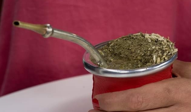 La ANMAT prohibi&oacute; una yerba mate a la que se le detect&oacute; salmonella, escherichia coli y otra bacteria venenosa