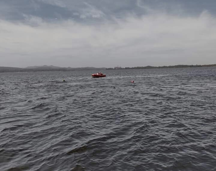 BOMBEROS DE RÍO TERCERO COLABORAN CON LA BÚSQUEDA DE EMBALSE