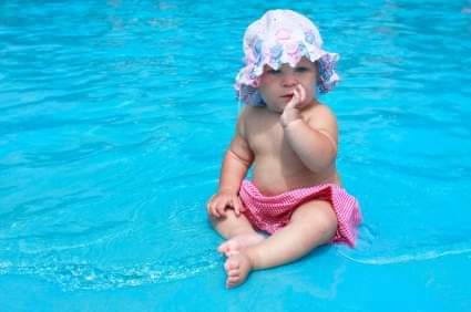 WALTER BADOUL DIO RECOMENDACIONES PARA EVITAR GOLPES DE CALOR EN NIÑOS