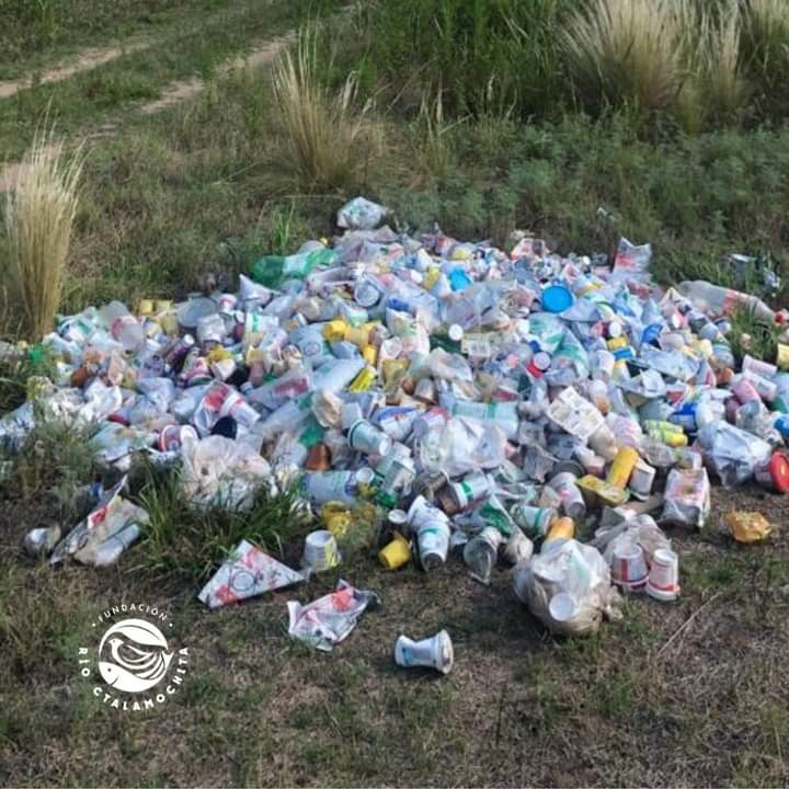 DIEGO COLUSSI: NOS SORPRENDIÓ ENCONTRAR TANTOS LÁCTEOS TIRADOS EN EL RÍO