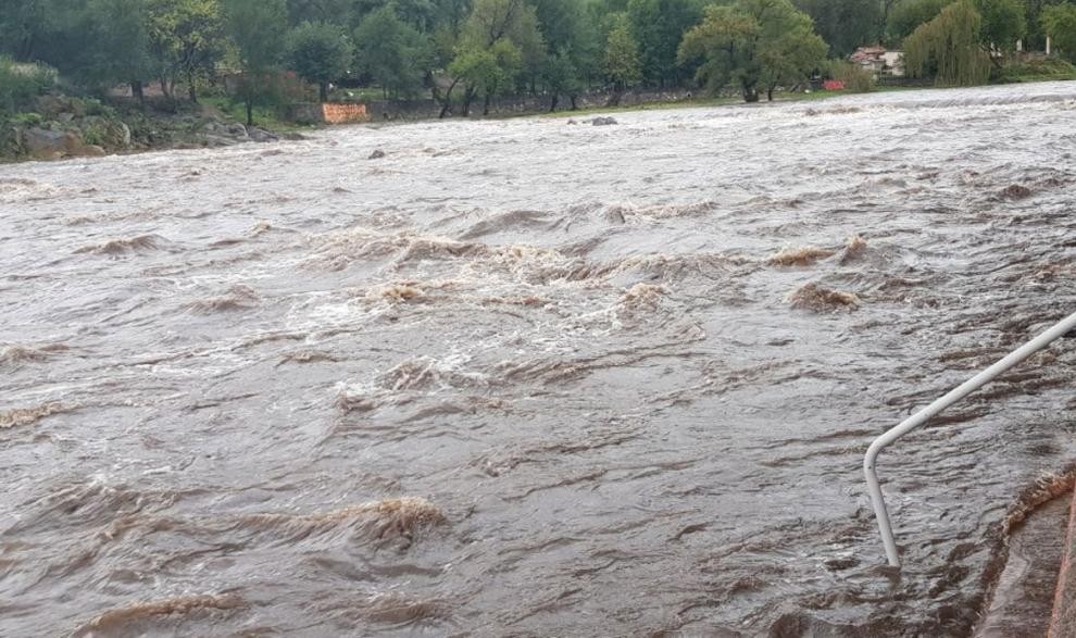 TEMPORAL: RECOMIENDA PRECAUCIÓN POR LA CRECIDA DE RÍO SERRANOS 