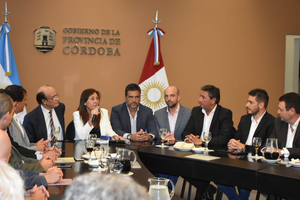 *Firma de convenio para el Transporte Urbano*