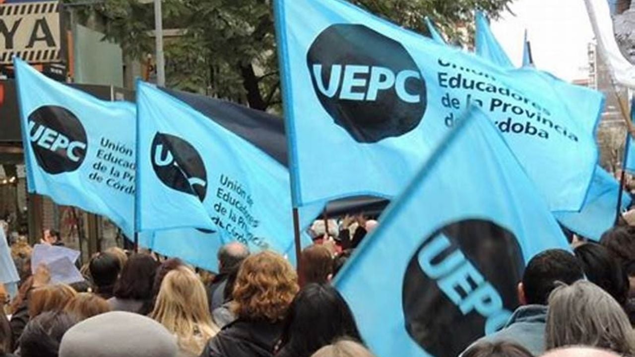 PARO DOCENTE PARA EL MARTES Y EXPECTATIVAS POR EL DISCURSO DE MILEI