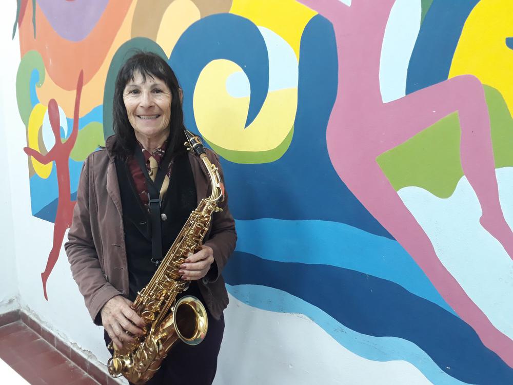 Nora Moyano "Comenzaron las clases y no tengo el saxo"