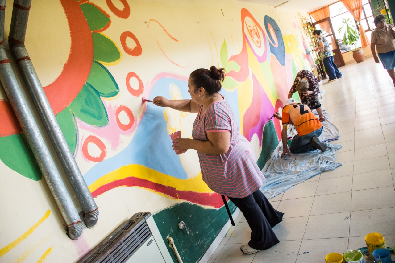 SE PINT&Oacute; UN MURAL EN EL HOGAR N&deg;8