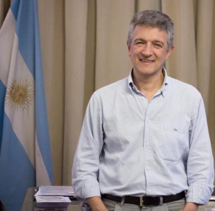 Gustavo L&oacute;pez "Es importante hacer uso responsable de las redes"