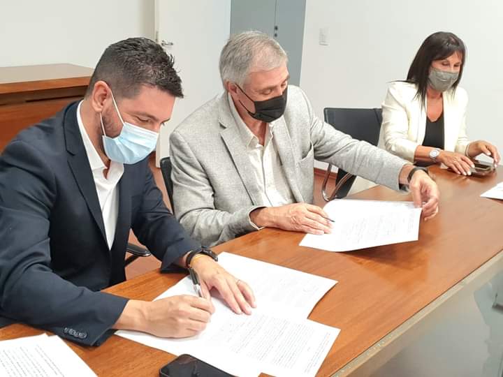 LA ESCUELA JUANA MANSO TENDRÁ UN NUEVO PLAYÓN DEPORTIVO