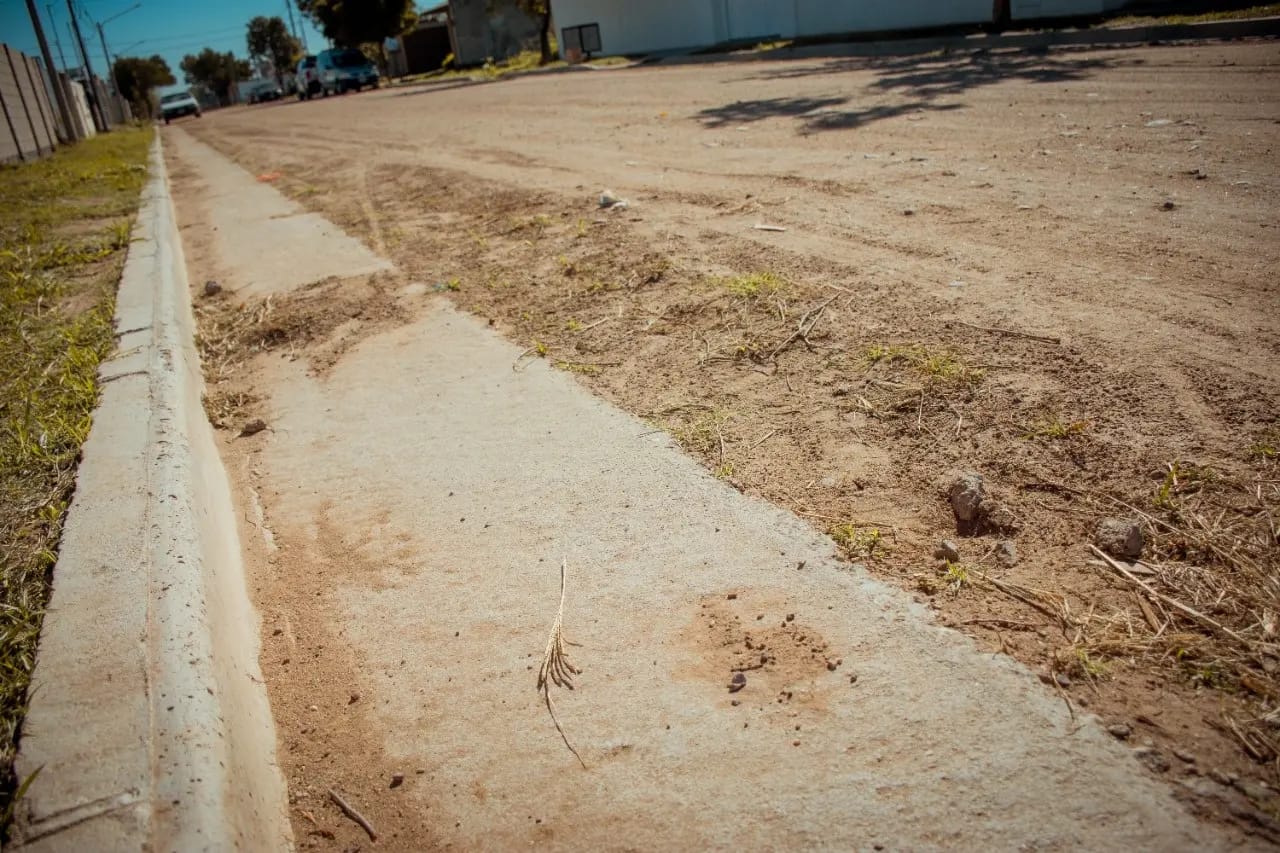 FINALIZAMOS UNA NUEVA OBRA DE CORDÓN CUNETA EN BARRIO CASTAGNINO