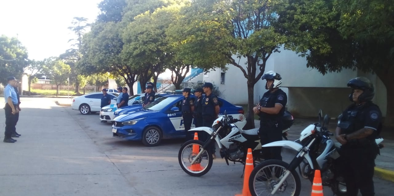 LA POLICÍA EN CONJUNTO CON INSPECTORES MUNICIPALES REALIZARON OPERATIVO SATURACION EN LA ZONA CENTRICA COMERCIAL