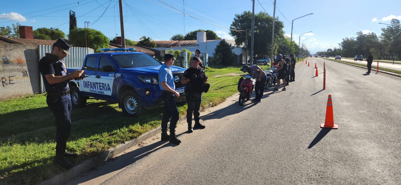  LA POLICÍA ESTUVO REALIZANDO AYER OPERATIVOS DE SATURACION POTENCIADOS 