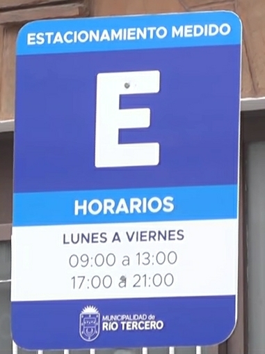 Se suspende el cobro del sistema de estacionamiento medido.