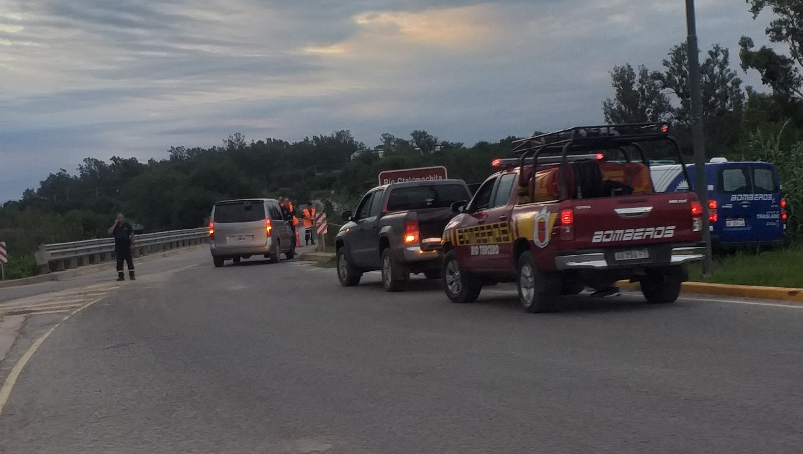 PARTE POLICIAL: SE CONTINÚA MAÑANA CON LA BÚSQUEDA DE LA PERSONA QUE SE HABÍA ARROJADO AL RÍO 