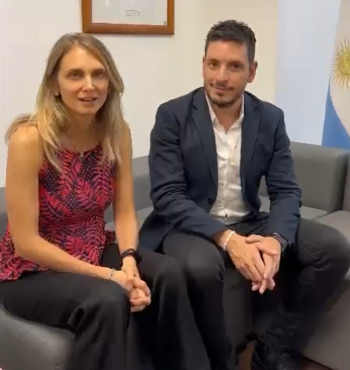 INTENDENTE MARCOS FERRER RESPALDA EL PROCESO DE REVISIÓN DE LA UNRT EN REUNIÓN CON LA MINISTRA DE CAPITAL HUMANO SANDRA PETOVELL