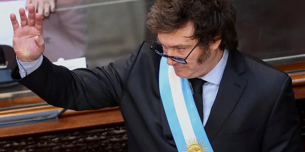 El Gobierno les envió el borrador de la nueva Ley Ómnibus y el paquete fiscal a los gobernadores y legisladores