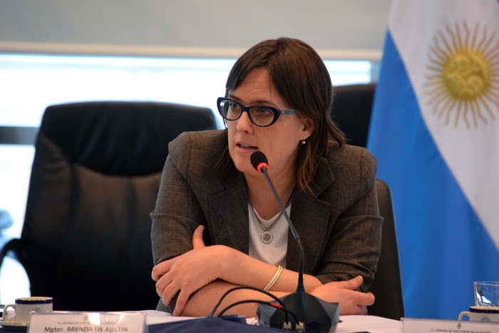 BRENDA AUSTIN : present&oacute; un proyecto de resoluci&oacute;n en el Congreso para que el Poder Ejecutivo pueda traer a los varados que se encuentran en distintos puntos del pa&iacute;s.