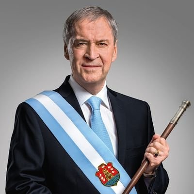 Schiretti anunci&oacute; la reducci&oacute;n del 45% de su sueldo y del resto de los funcionarios provinciales