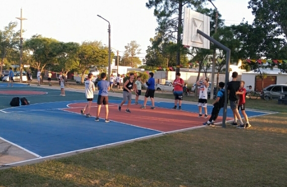 BARRIO AERONÁUTICO ABRE SU ESPACIO DEPORTIVO A TODA LA CIUDAD