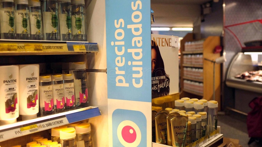 Precios Cuidados: Comienza a regir la canasta con 60 artículos para comercios de cercanía